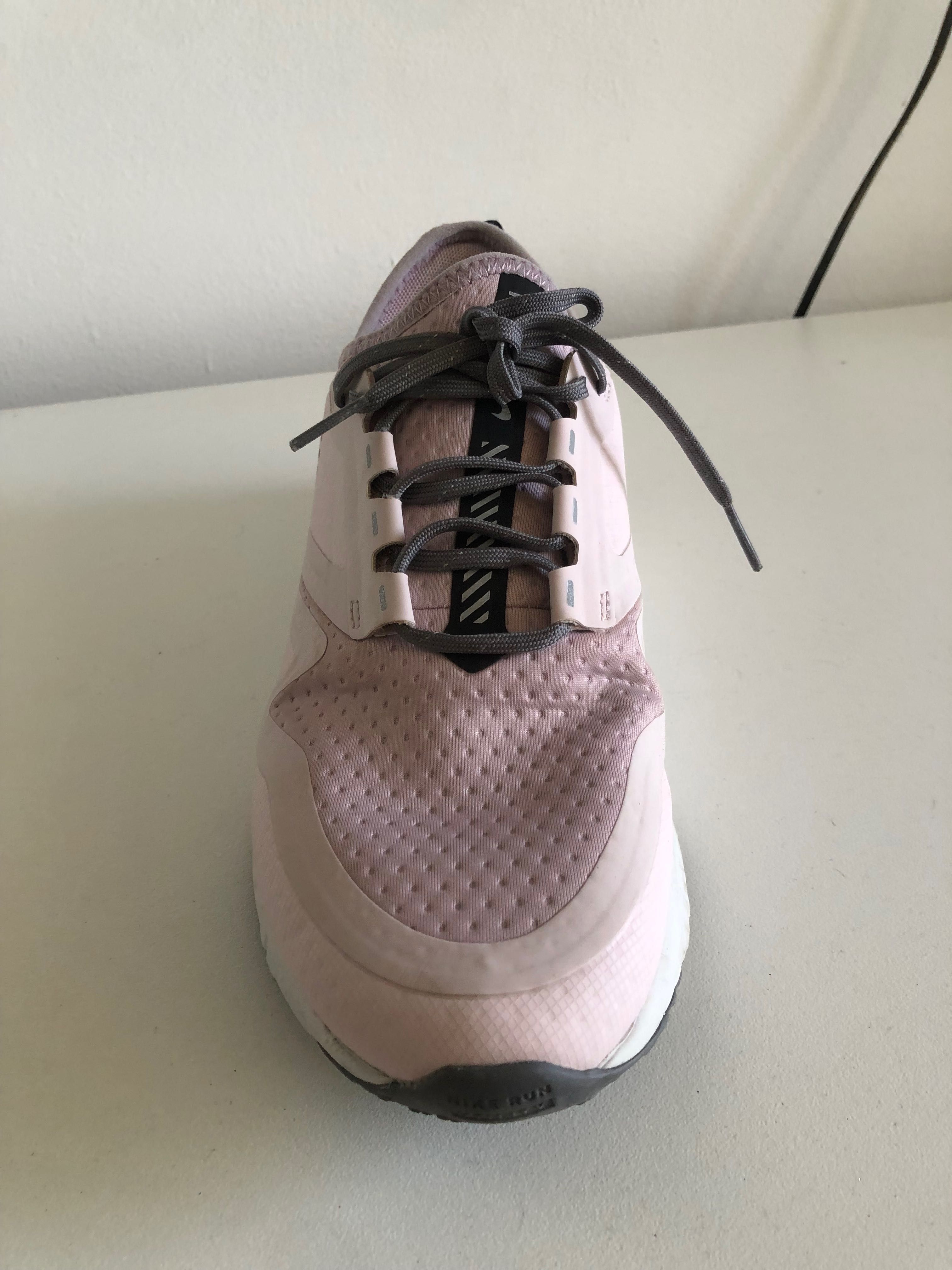 Дамски маратонки Nike