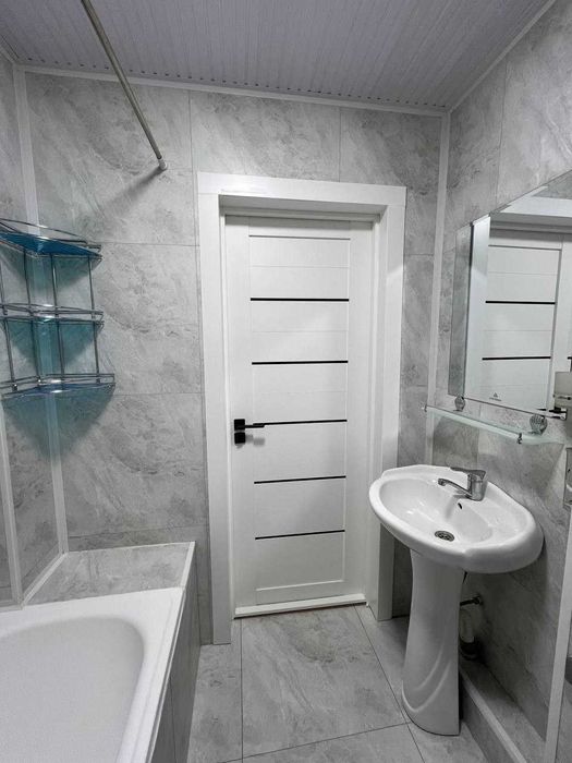 1 хонали квартира сотилади 47 кв.м 7 микрн