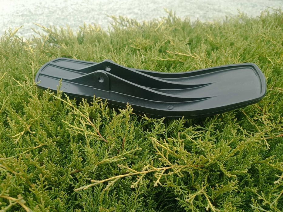 Резервни ски за шейна Чук и Гек