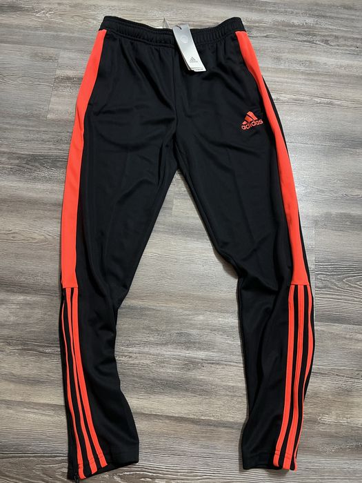 Оригиналнo долнище Adidas Размер L