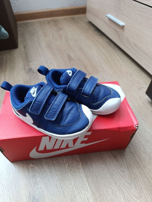 Маратонки за момче Nike, номер 21, стелка 13 см.