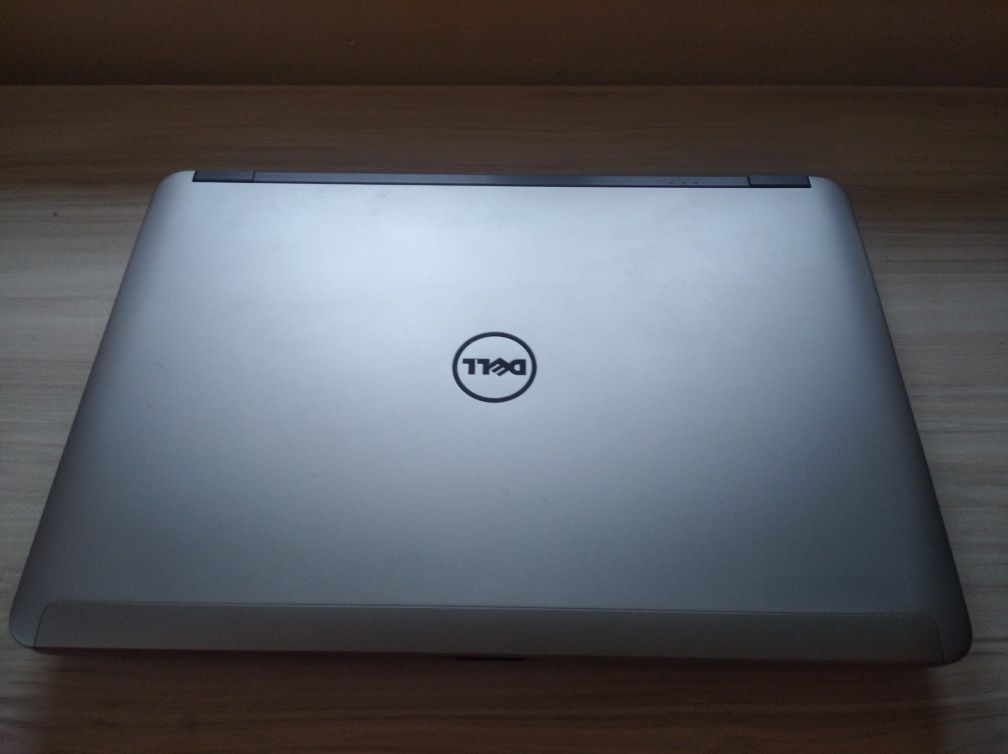 Dell E6440 I7 нова батерия