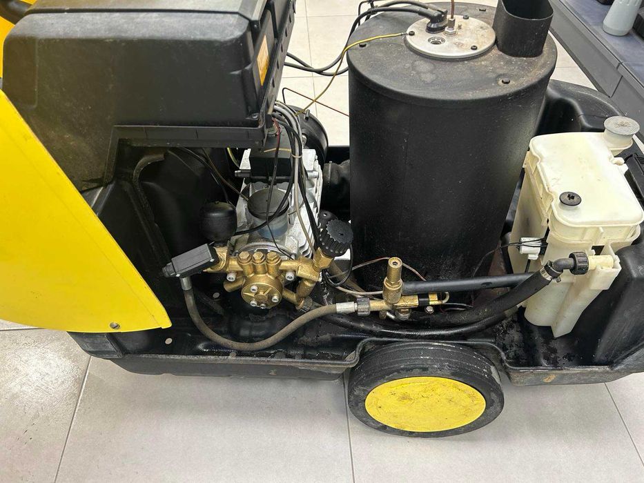 Пароструйка Karcher