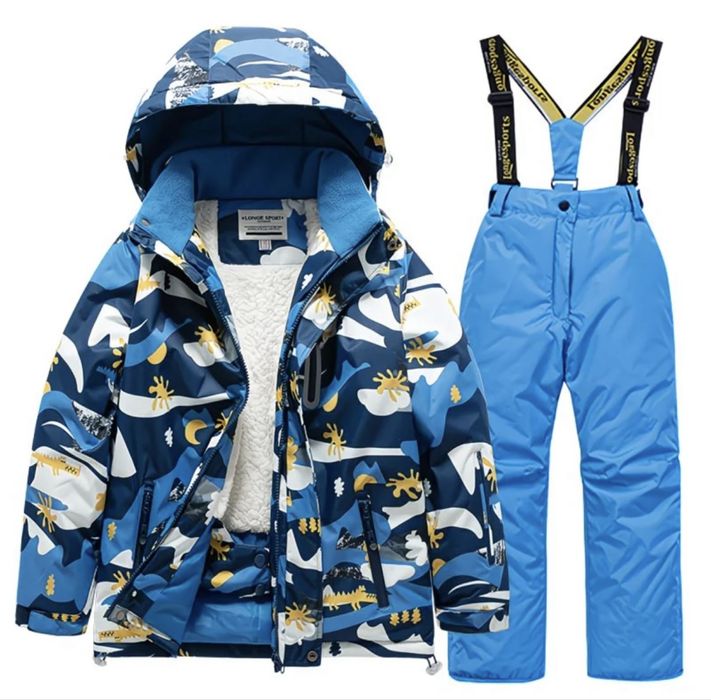 Продам детский комбинезон