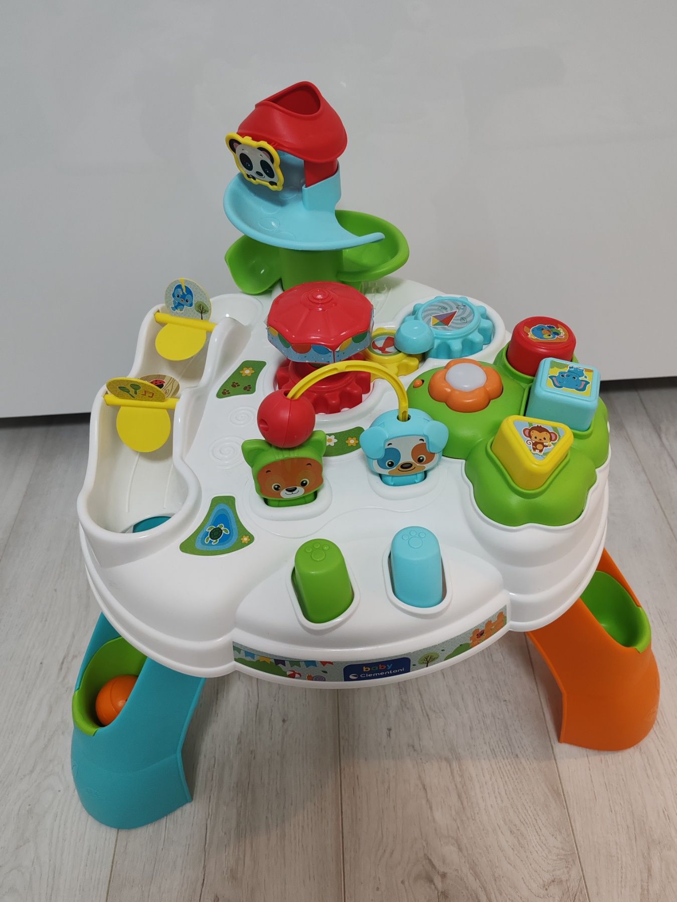 Детска и терактивна маса за игра Baby Clementioni