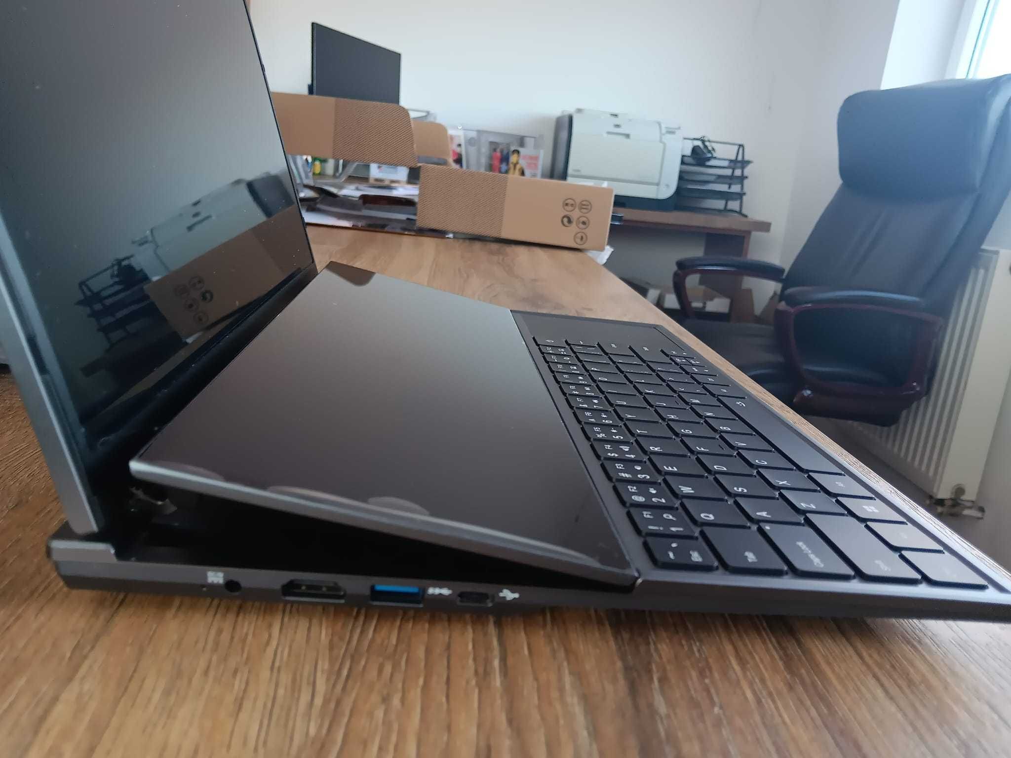 Laptop Dual Screen
