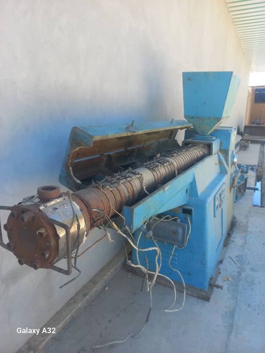 Poltlin plastmassa ishlab