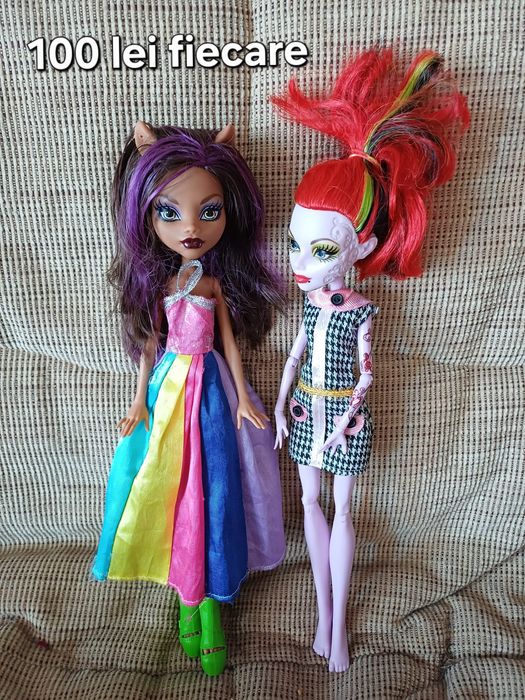 Păpuși Monster High