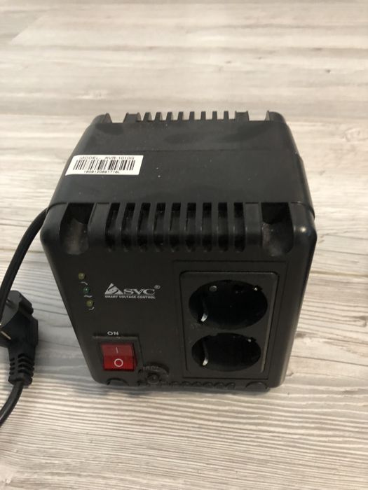 стабилизатор напряжения SVC AVR-1010-G