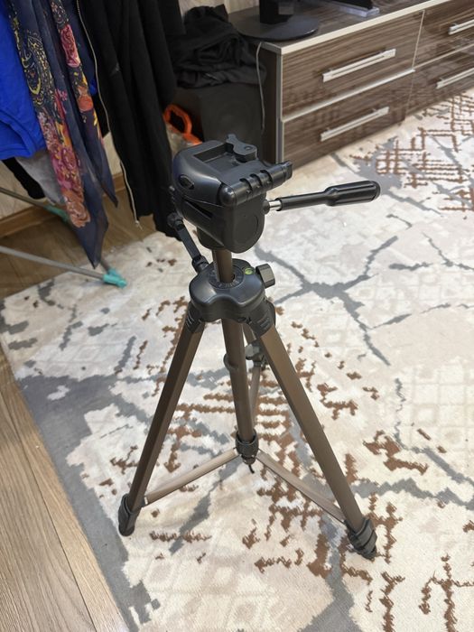 Продам штатив  новый