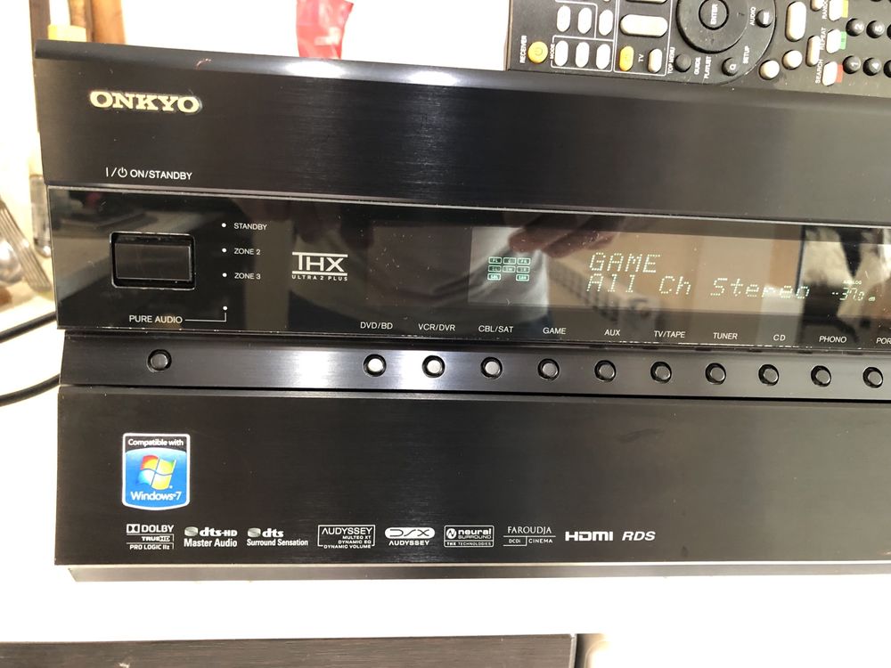 Onkyo TX-NR807 resiver