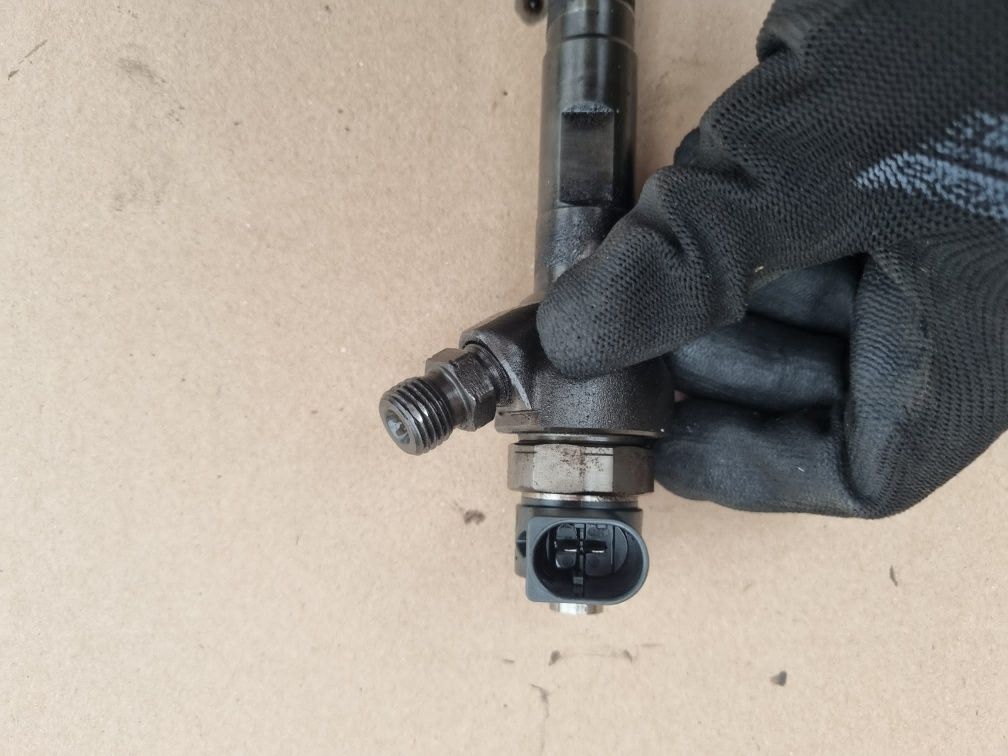 Injector 2.0TDI E5 CFF CFG CGL CJC probat pe banc