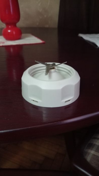 Продаю блендер,,Скарлетт,,