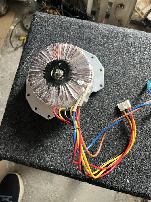 Transformator toroidal 2x28v 2x16v