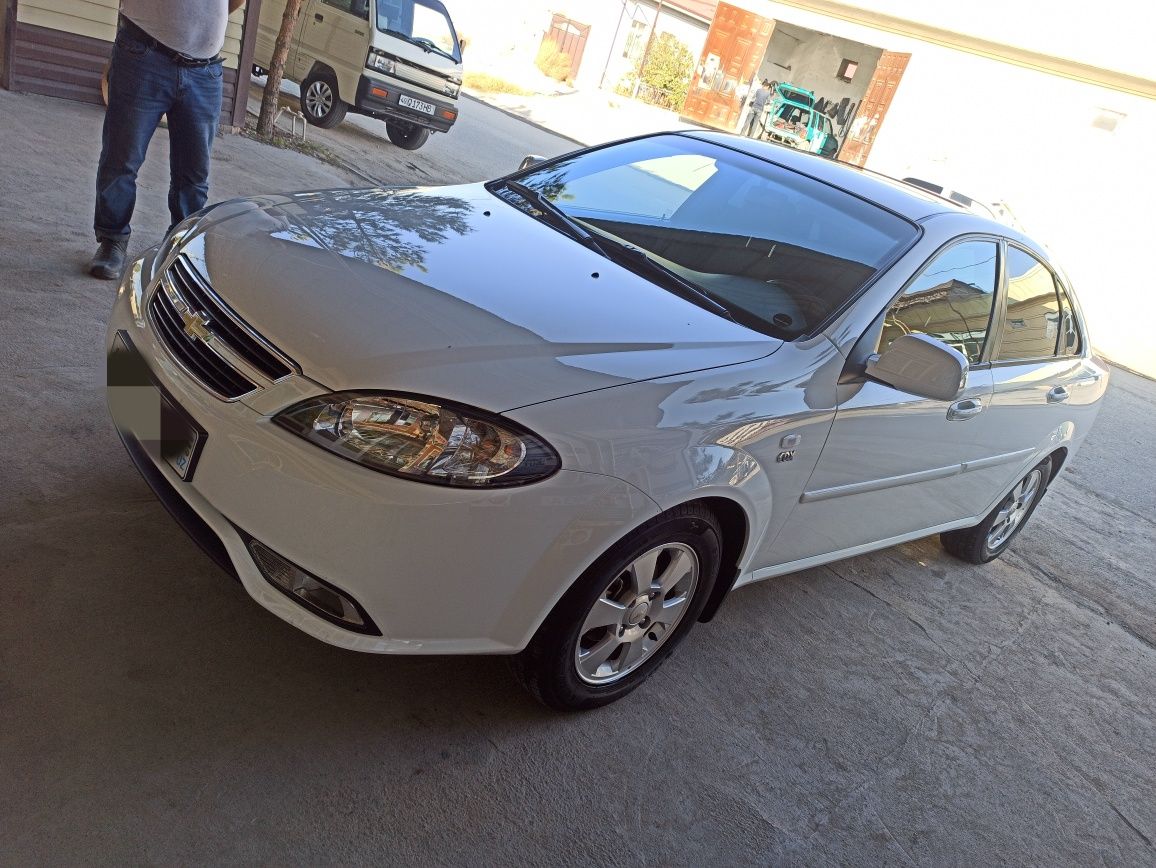 Продаётся Chevrolet JENTRA 3 позиция