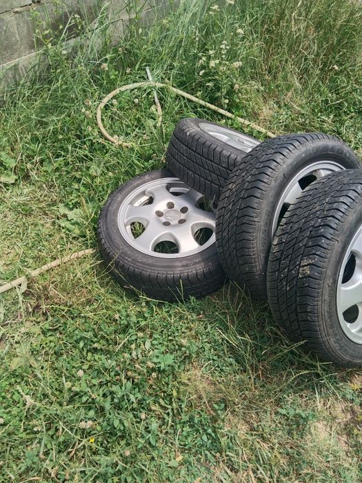 Vând cauciucuri de vara cu tot cu jante de aliaj pt skoda