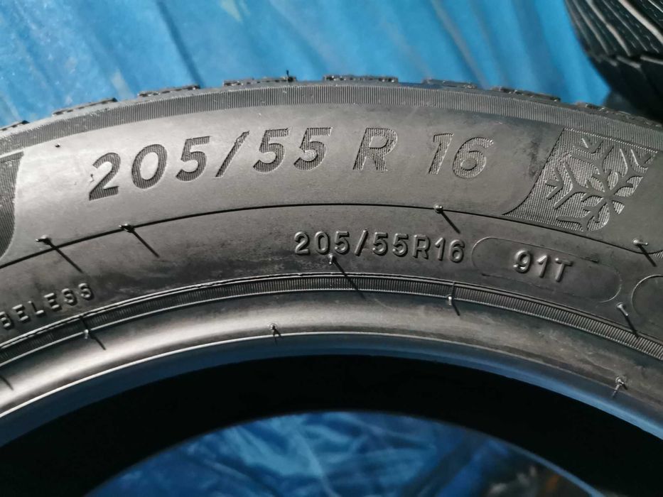 205 55 16 michelin m+s 4 buc