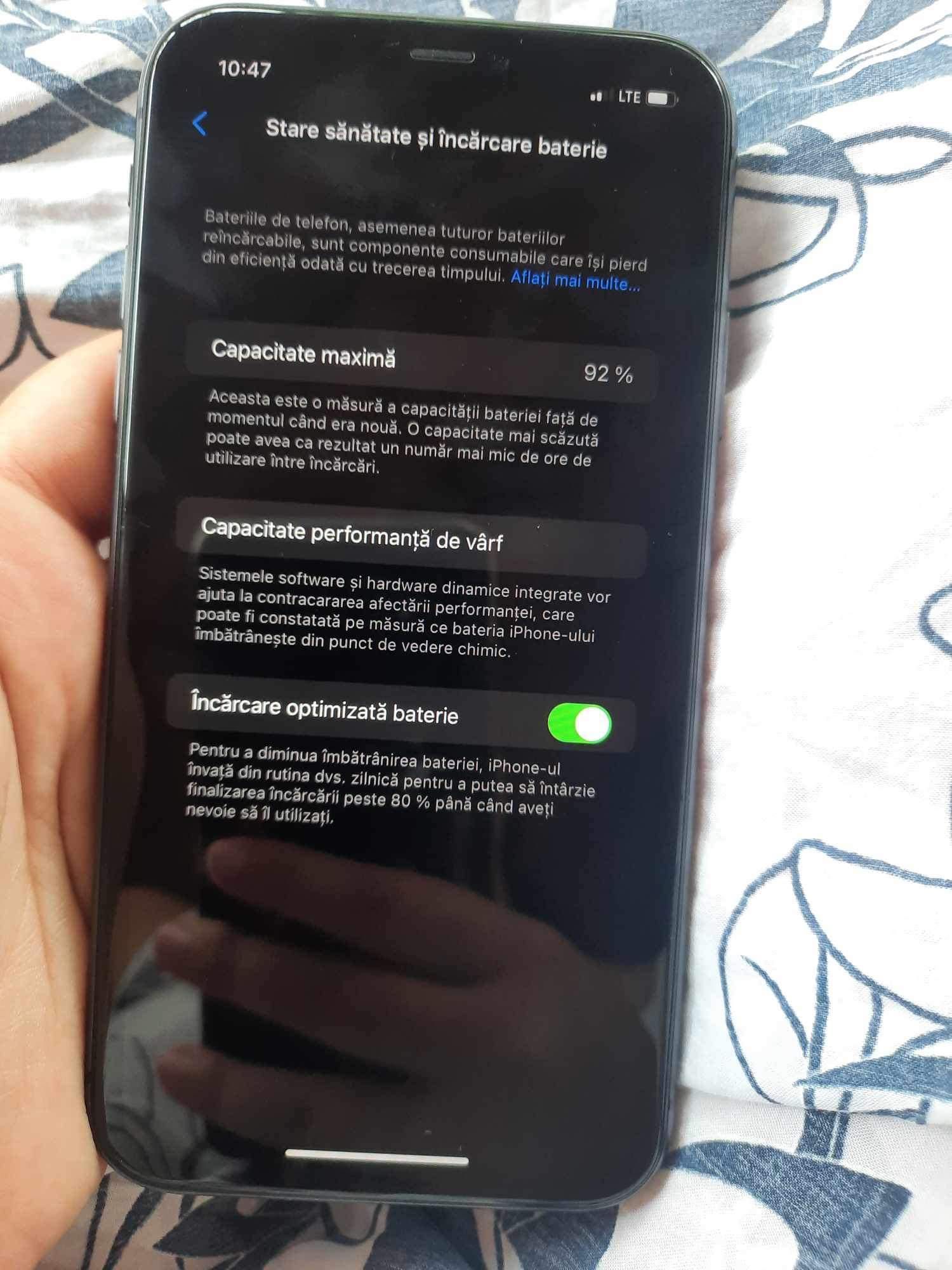 Vând urgent IPhone 11