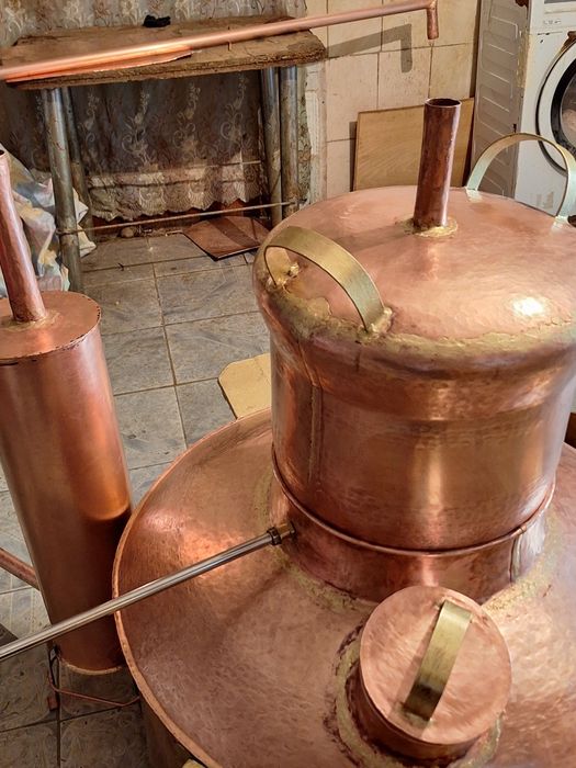 Vând cazan de făcut țuică cu capacitatea de 250litri