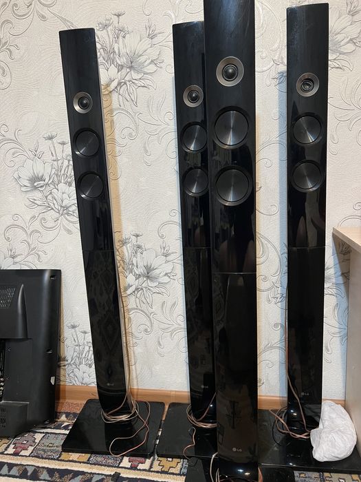 Продам домашний кинотеатр Новая все есть