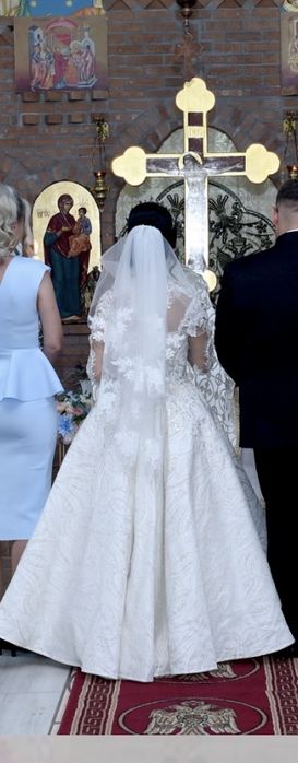 Vand rochie de mireasa