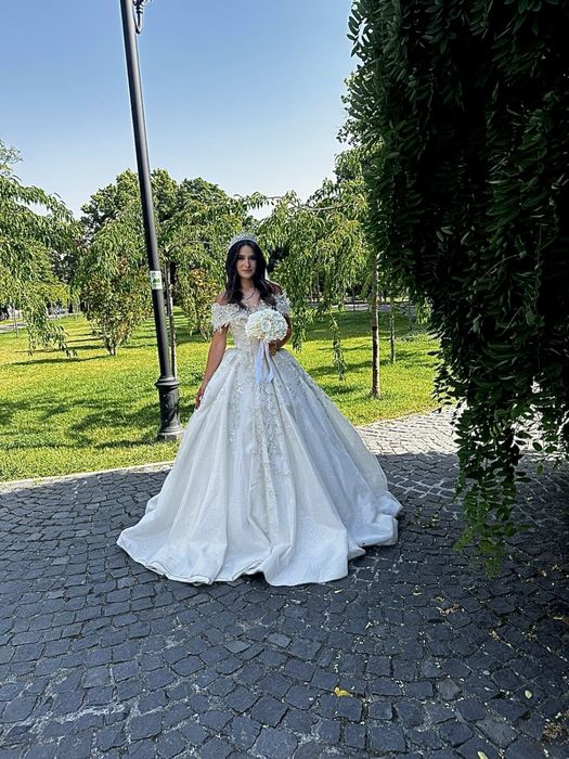 Rochie de mireasa , stil printesa !! Celine