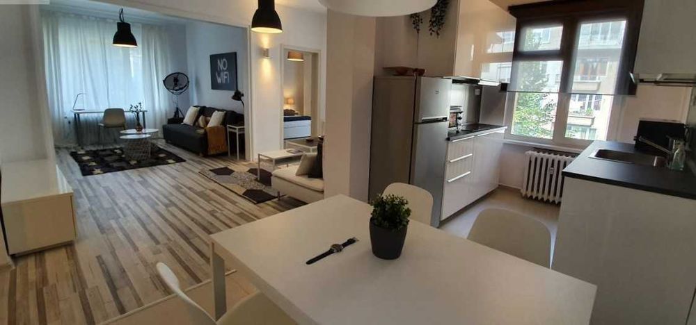 Продава се Двустаен апартамент в София, Витоша - 70 кв.м за 1886 €/кв.м - Снимка #1