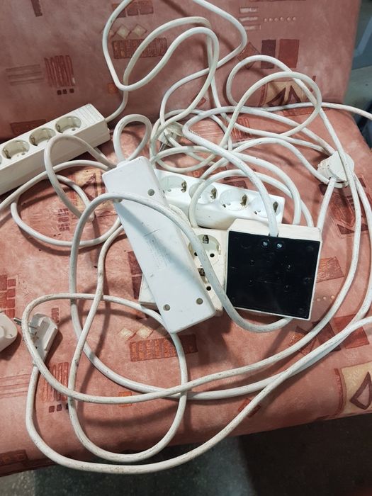 Разклонители и удължители