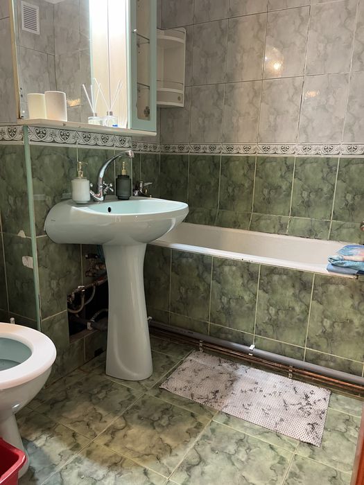 Apartament de inchiriat 2 camere,frumos si spatios