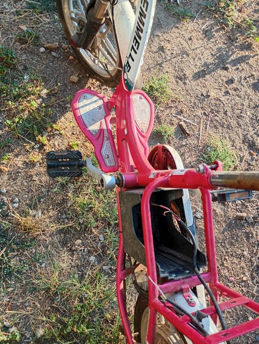 Se vinde scuter electric.,EMMELLE sau schimb  cu bicicleta cu motor