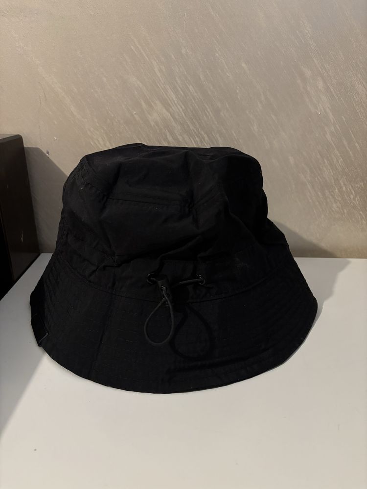 Stone island шапка идиотка