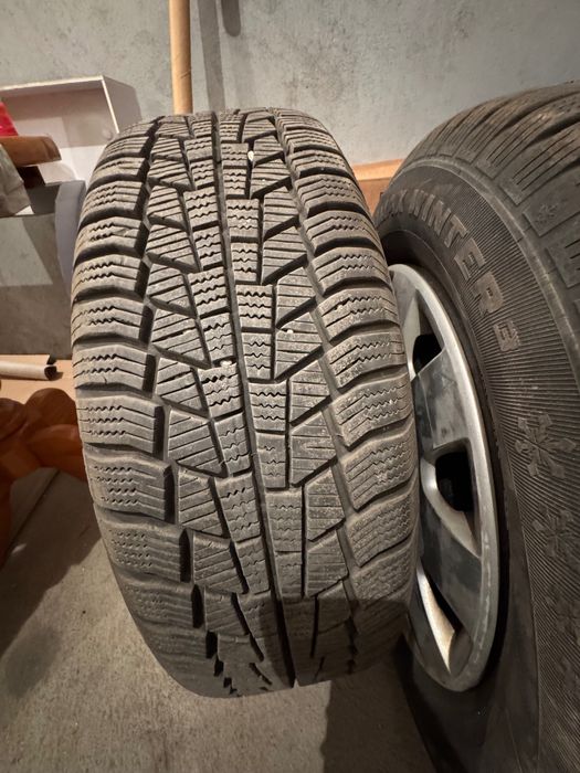 Метални джанти 15цола със зимни гуми 195/65