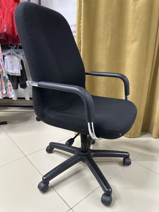 Продается офисное кресло отличного состояния