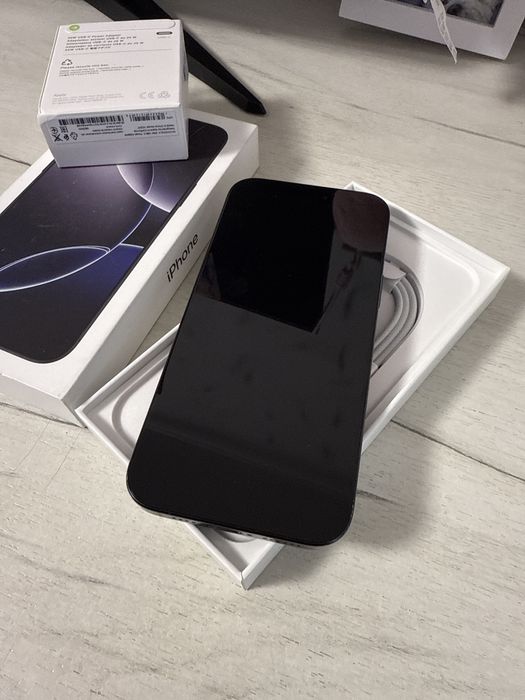 Iphone 16 Pro Max 256Gb Full Box Intretinut Adaptor cadou