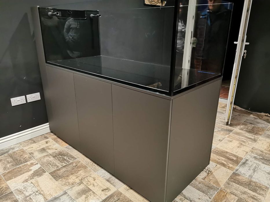 Мебель с аквариумом