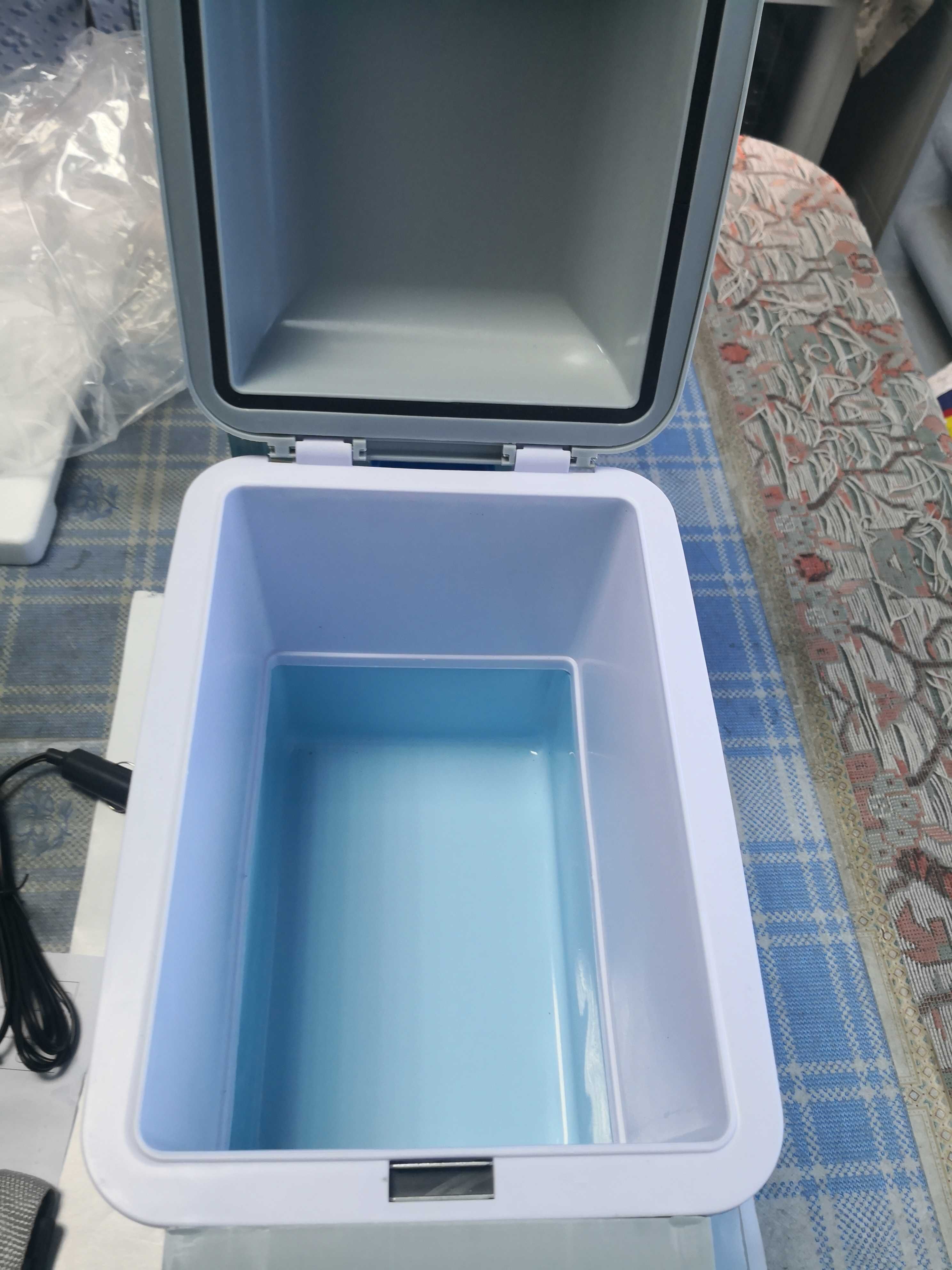 Frigider portabil 7,5 L 12 V pt. camping, calatorii