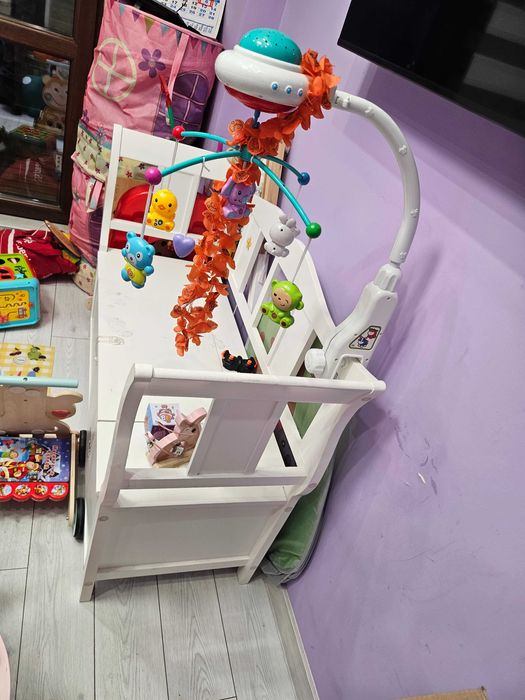 Пейка за коридор с място за съхранение