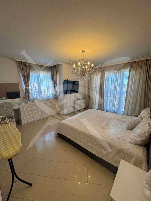 Дава се под наем Тристаен апартамент в София, Студентски град - 146 кв.м за 1196.97 € - Снимка #4