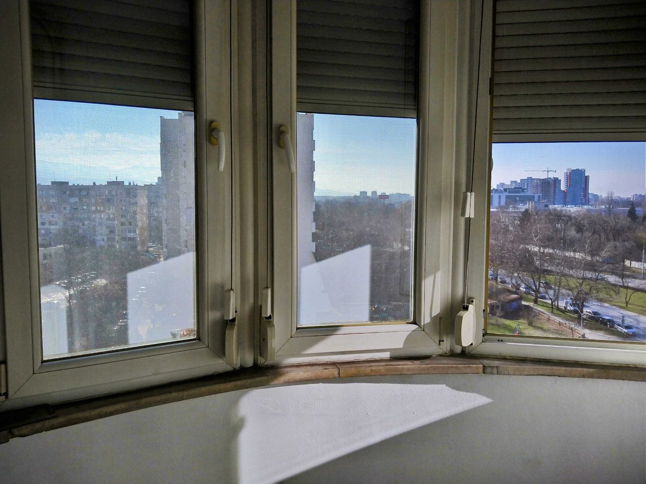 Дава се под наем Тристаен апартамент в Пловдив, Център - 85 кв.м за 433.5 € - Снимка #17