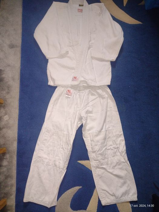 Costume de karate, judo.