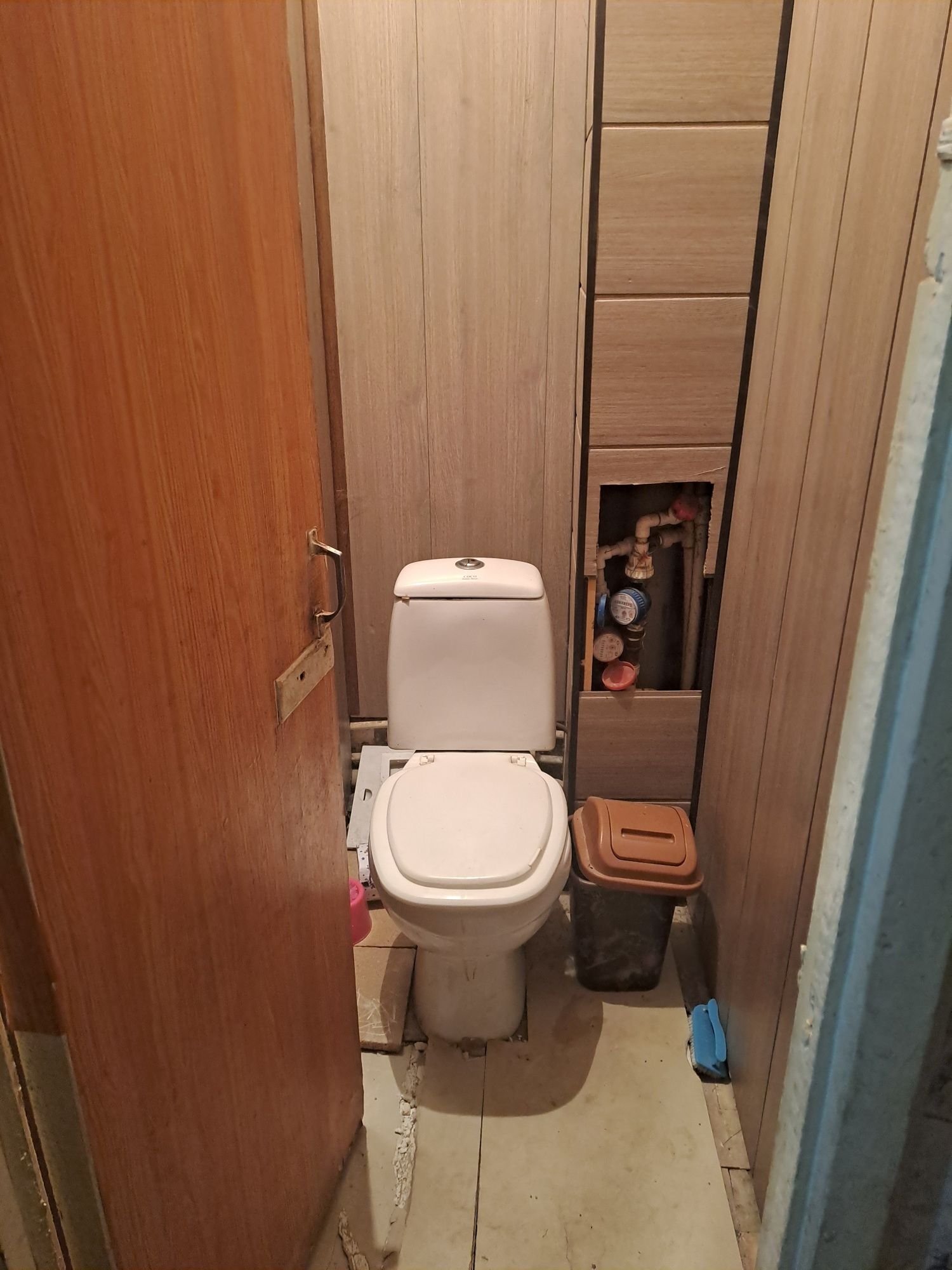 Uy sotiladi 2 xonali. 2-qavat 2/2 da