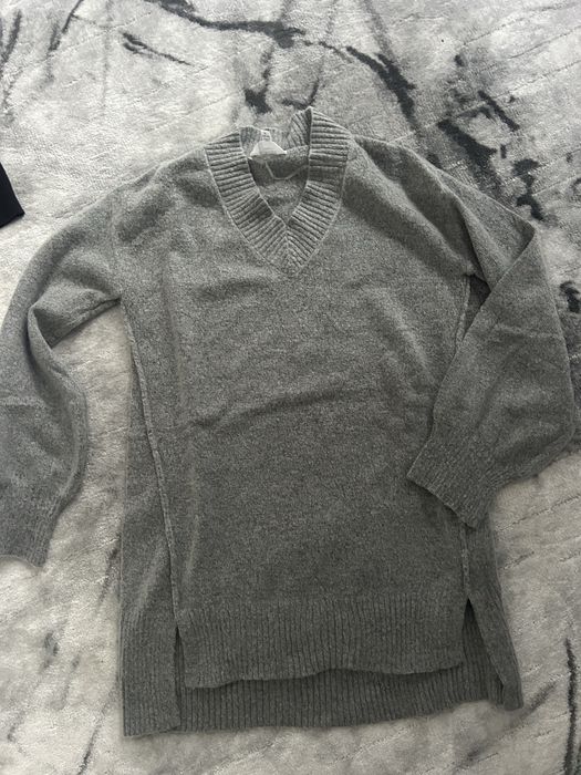 Нови пуловери М/Л размер
