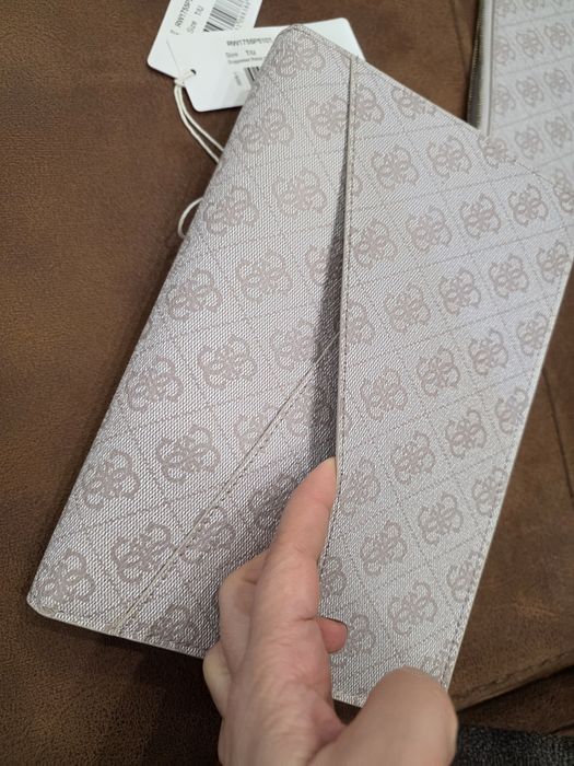 Портфейл Guess Orlina - в кутия