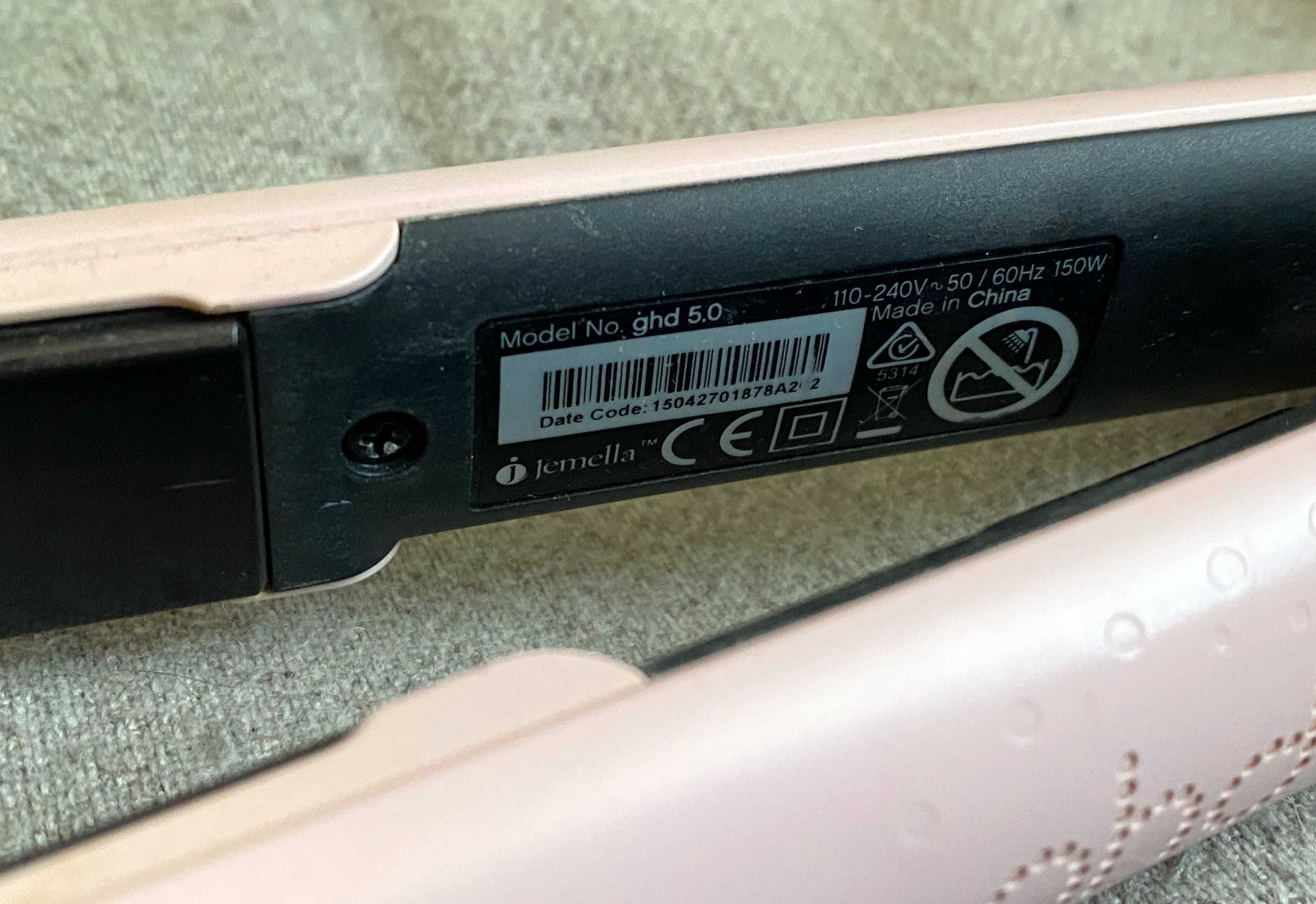 Placa profesionala de indreptat parul GHD jemella 5.0 de 150w roz