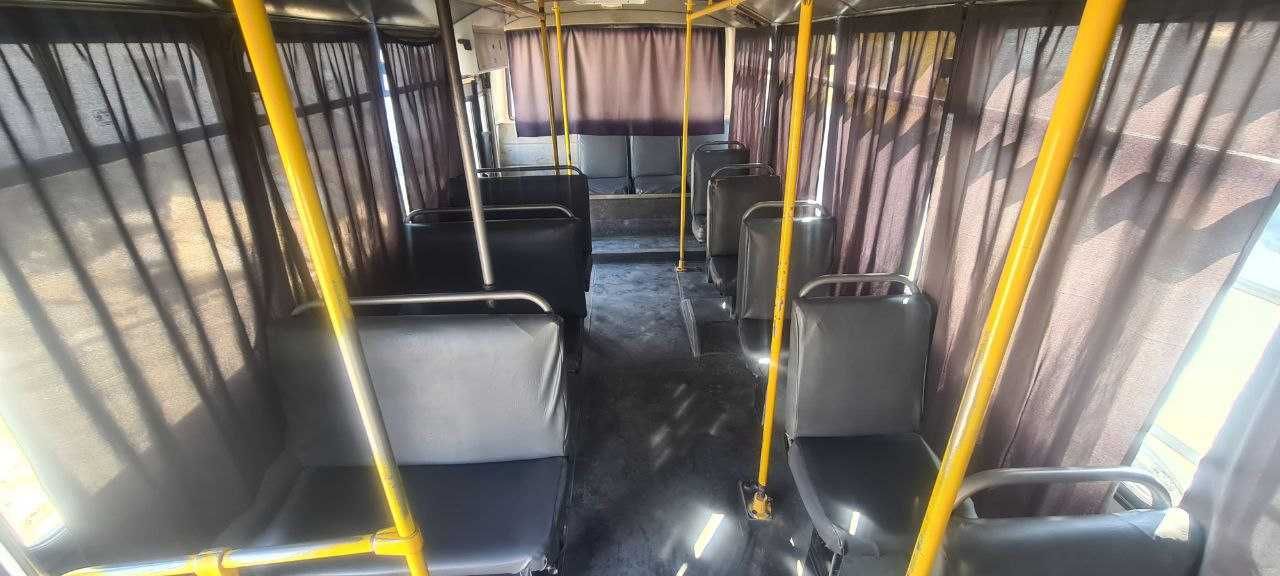 Avtobus ISUZU SAZ NP 37 2012 yil
