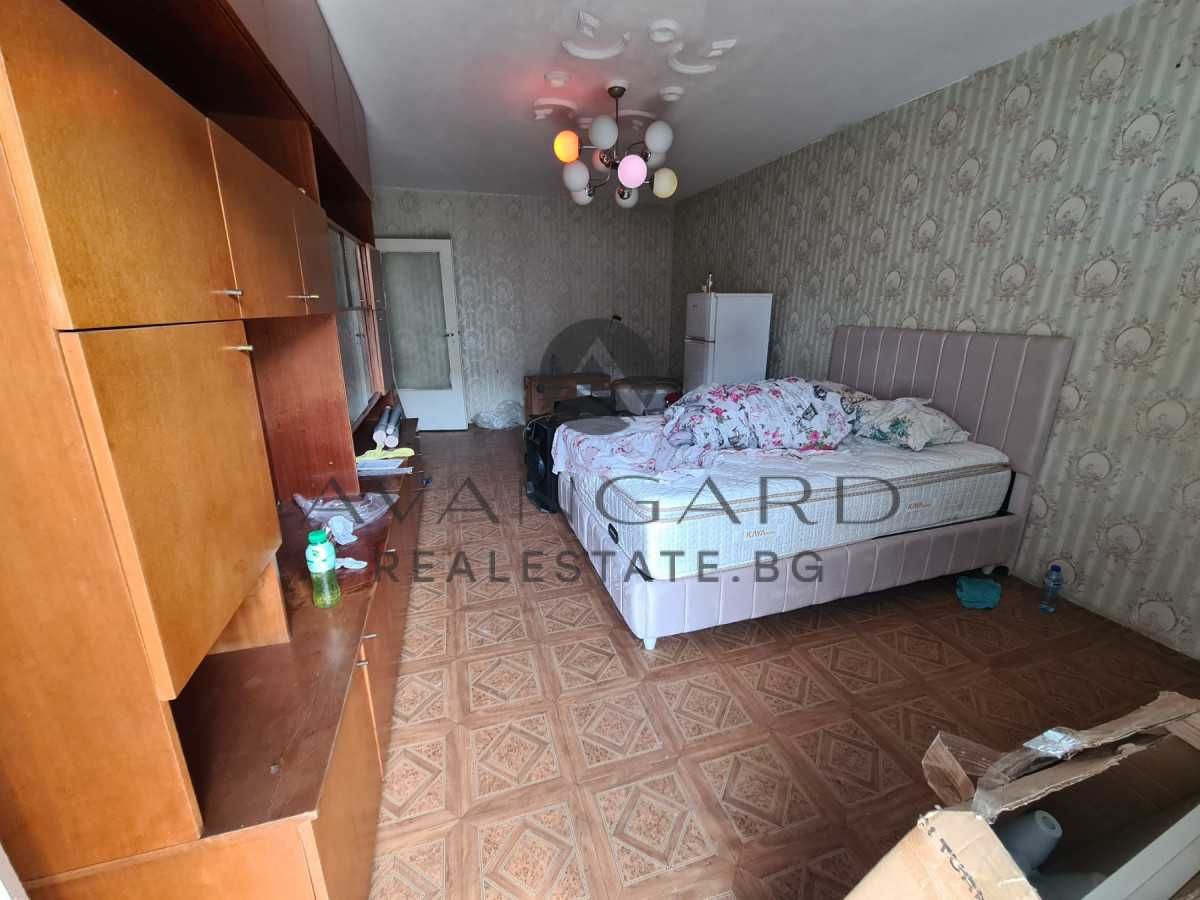 Продава се Двустаен апартамент в Пловдив, Изгрев - 68 кв.м за 932 €/кв.м - Снимка #2
