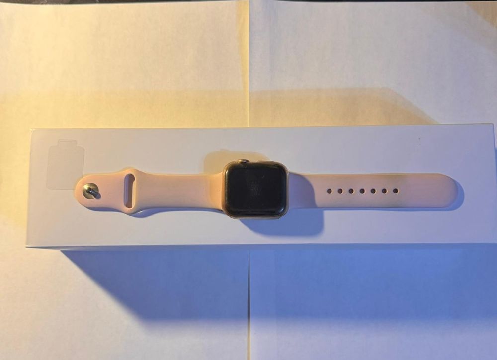 Айфон 13 про Макс 256 Гб , часы Apple Watch 5  продам