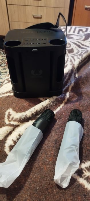 Преносим комплект караоке Fresh 'n Rebel, високоговорител + 2 микрофон