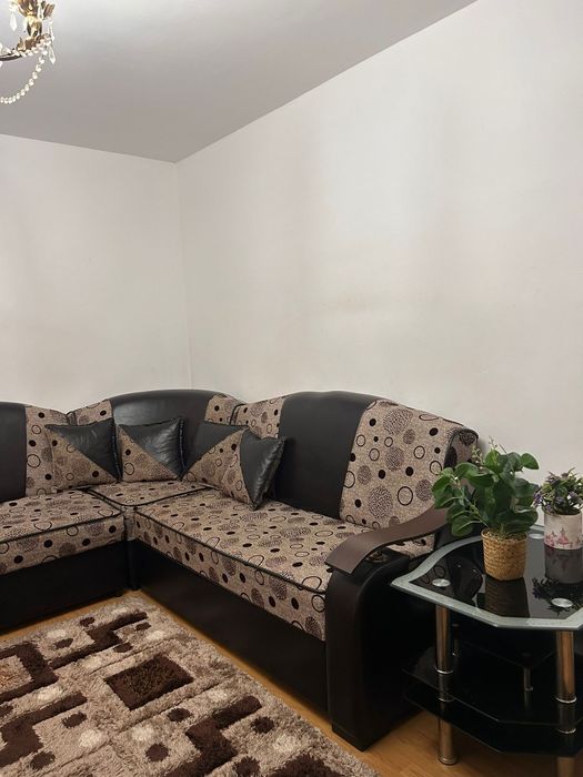 Coltar living din piele