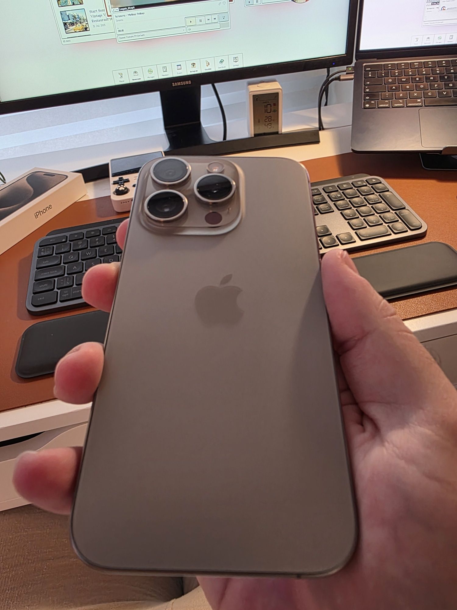 iPhone 15 Pro 256Gb Natural titanium